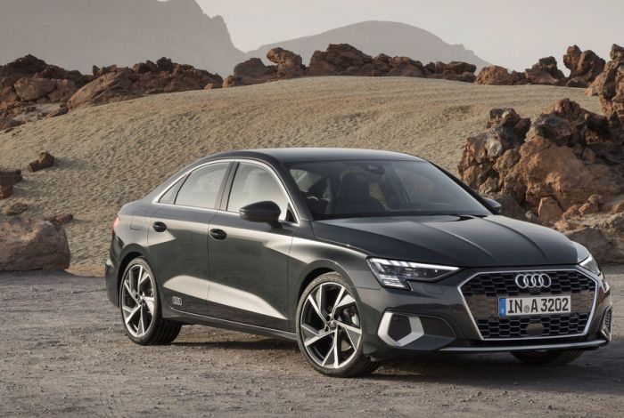 Is it Better to Lease or Buy an Audi in the UK?
